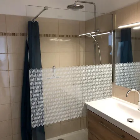 Meuble De Tourisme Classe 3 Etoiles - 2 Pieces Avec Terrasse Et Parking * Antibes